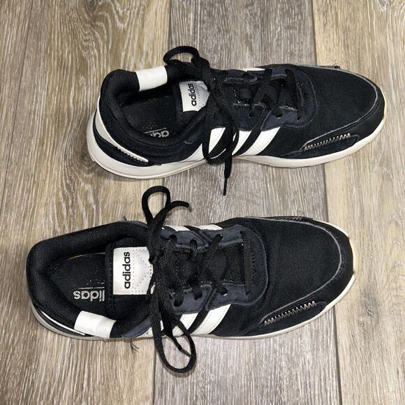 Adidas Womens US Size 7 Retrorun EH1859 Black White Running Sneaker Shoes - Picture 2 of 11